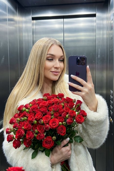 Пример нейрофотосессии по промпту № 26409