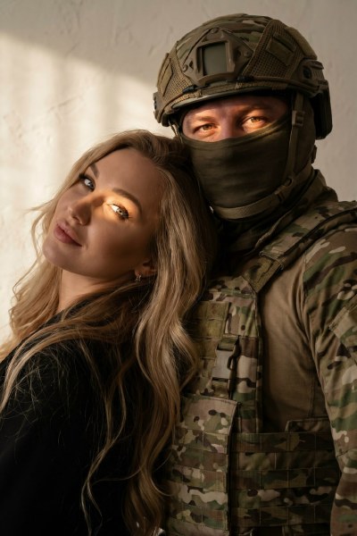 Пример нейрофотосессии по промпту № 9762