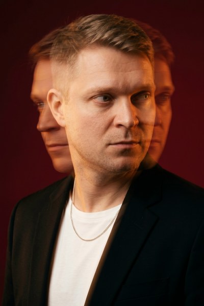 Пример нейрофотосессии по промпту № 9271