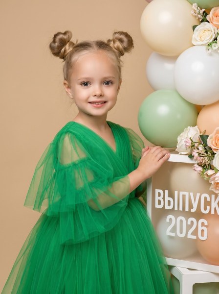 Пример нейрофотосессии по промпту № 3437
