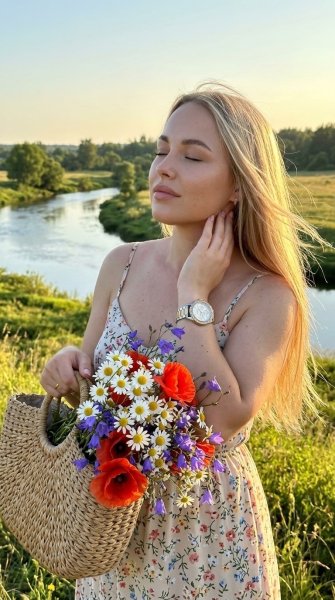 Пример нейрофотосессии по промпту № 15462
