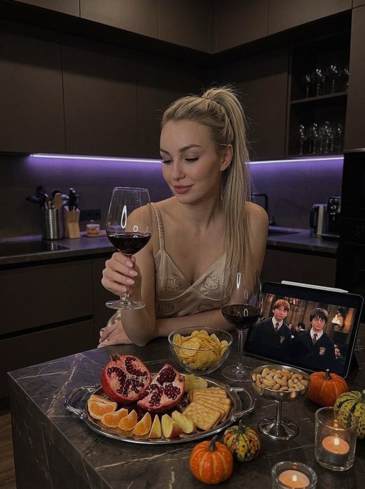 Пример нейрофотосессии по промпту № 27469