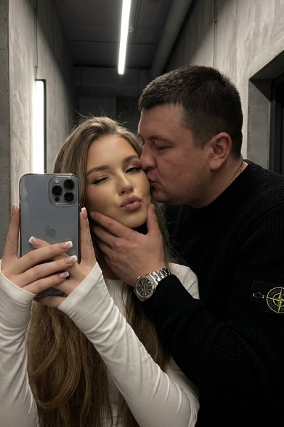 Пример нейрофотосессии по промпту № 7442