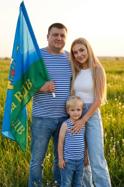 Пример нейрофотосессии по промпту № 15952